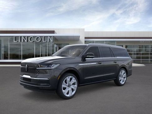 New 2025 Lincoln Navigator L Reserve AWD/4WD image 1