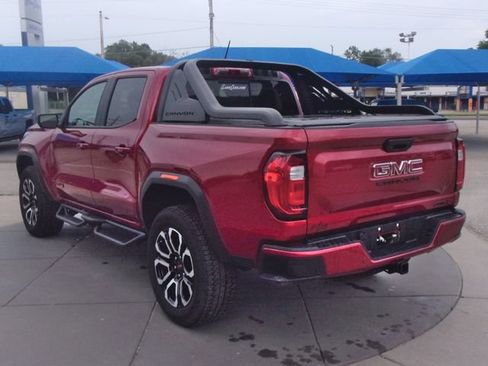 Certified 2025 GMC Canyon AT4 w/ Nightfall Edition AWD/4WD image 18