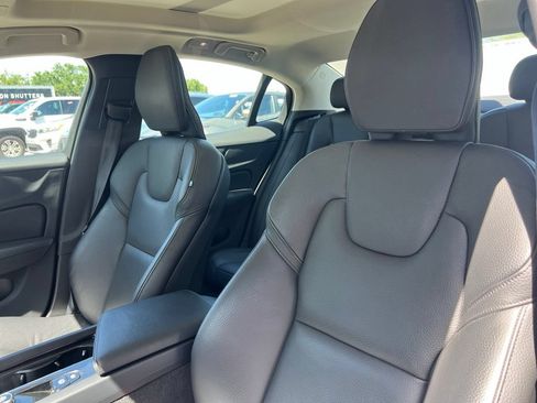 Used 2024 Volvo S60 B5 Plus AWD/4WD image 10