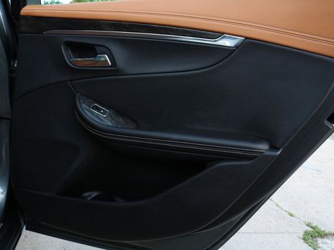 Used 2016 Chevrolet Impala LTZ w/ Enhanced Convenience Package FWD image 42