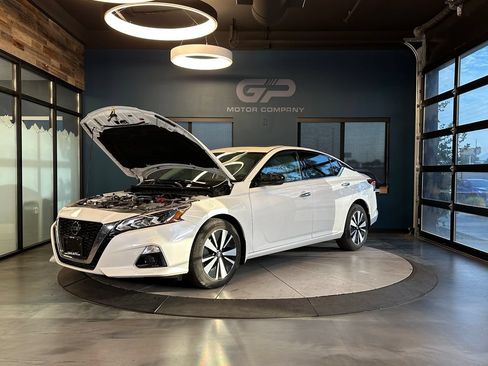 Used 2022 Nissan Altima 2.5 SL AWD/4WD image 25