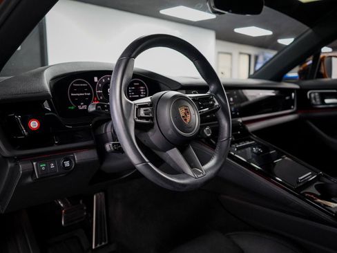 Used 2024 Porsche Panamera 4 w/ Premium Package AWD/4WD image 16