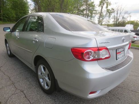 Used 2013 Toyota Corolla LE w/ Premium Complete Pkg FWD image 5