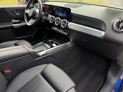 Certified 2024 Mercedes-Benz GLB 250 4MATIC image 18