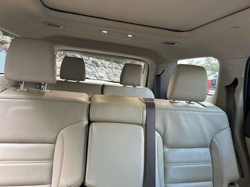 Used 2017 GMC Acadia Denali w/ Technology Package image 30