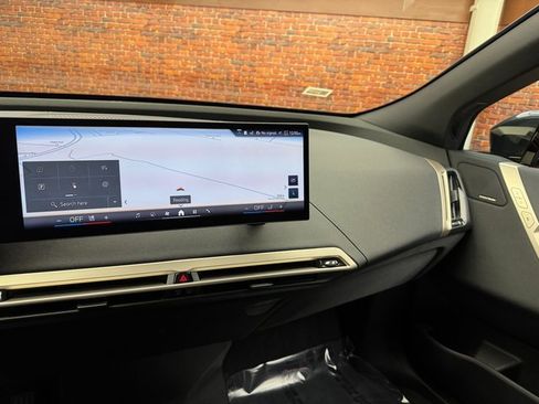 New 2026 BMW iX xDrive60 w/ Premium Package image 17