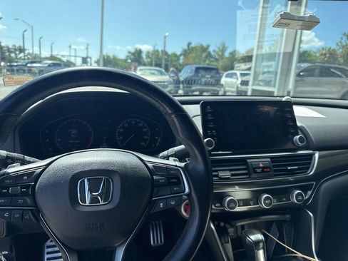 Used 2020 Honda Accord Sport image 8