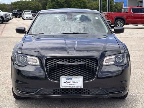 Used 2023 Chrysler 300 Touring w/ Sport Appearance Package RWD image 3
