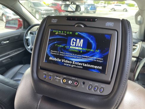 Used 2017 Chevrolet Traverse LT AWD/4WD image 5