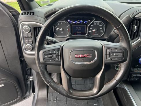 Used 2021 GMC Sierra 1500 AT4 w/ AT4 Value Package AWD/4WD image 12