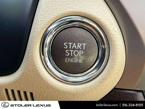 Used 2017 Lexus ES 350 w/ Luxury Package image 32