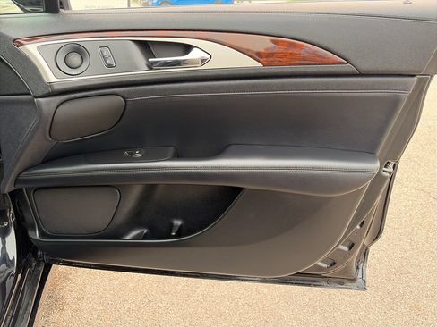 Used 2019 Lincoln MKZ Reserve AWD/4WD image 9