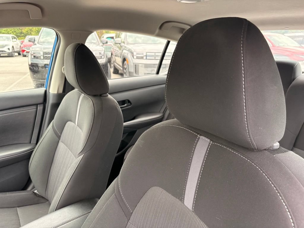 Used 2025 Nissan Sentra SV FWD image 23