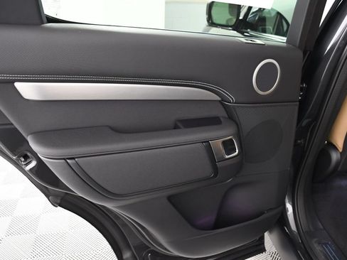 Certified 2025 Land Rover Discovery Dynamic SE AWD/4WD image 26