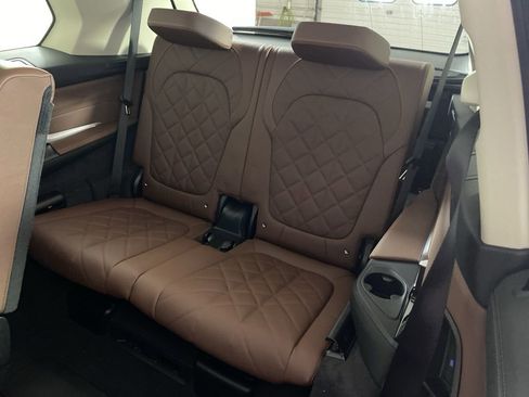 New 2026 BMW X7 xDrive40i AWD/4WD image 9