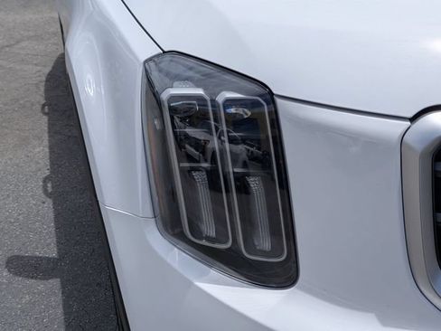 Certified 2024 Kia Telluride SX FWD image 9