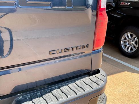Used 2022 Chevrolet Silverado 1500 Custom w/ LPO, Dark Essentials Package AWD/4WD image 10
