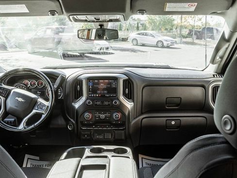 Used 2023 Chevrolet Silverado 3500 LT w/ Convenience Package image 8