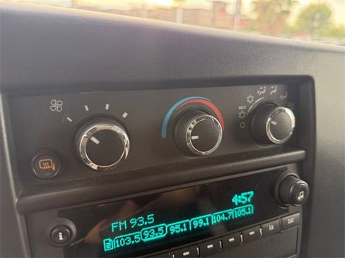 Used 2024 GMC Savana 2500 w/ Driver Convenience Package image 18