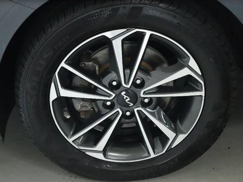 Used 2023 Kia Forte LXS FWD image 36