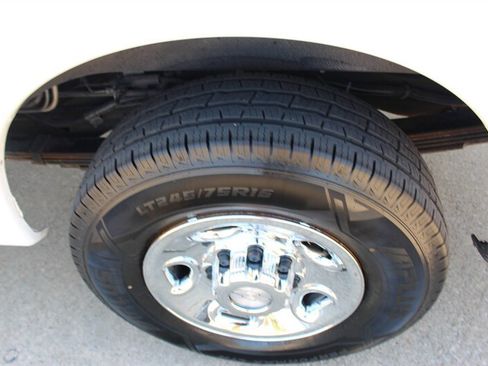 Used 2020 Chevrolet Express 3500 LT w/ LT Preferred Equipment Group RWD image 32