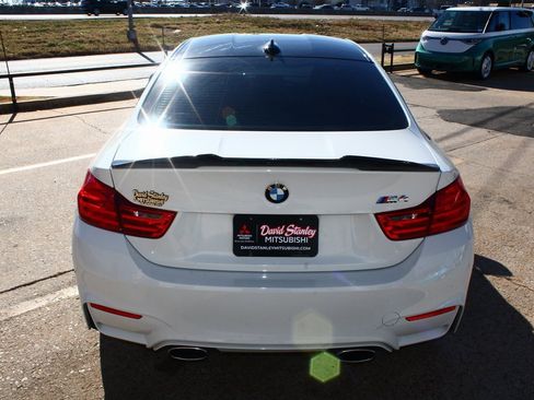 Used 2017 BMW M4 Coupe image 8