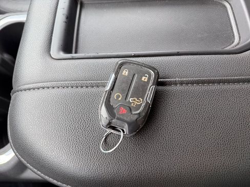Used 2019 GMC Sierra 1500 SLT w/ SLT Premium Package AWD/4WD image 31