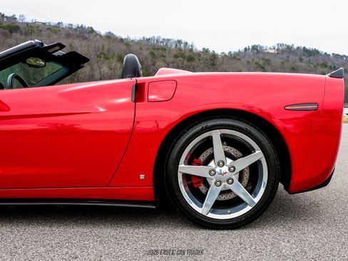 Used 2005 Chevrolet Corvette Convertible w/ Preferred Equipment Group image 5