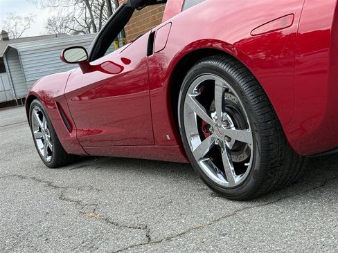 Used 2009 Chevrolet Corvette Coupe w/ Preferred Equipment Group image 27