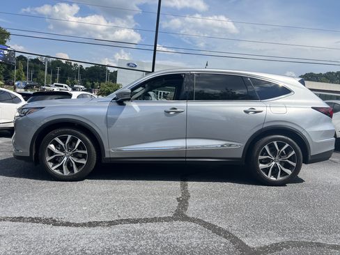 Certified 2024 Acura MDX FWD w/ Technology Package image 2