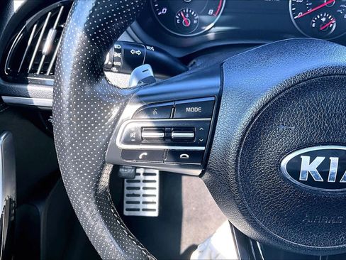 Used 2021 Kia Stinger GT-Line image 24