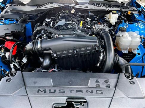Used 2025 Ford Mustang Coupe RWD image 32