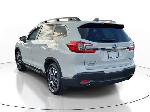 Used 2026 Subaru Ascent Limited AWD/4WD image 4