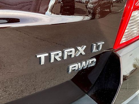 Used 2015 Chevrolet Trax LT w/ LT Sun and Sound Package image 23