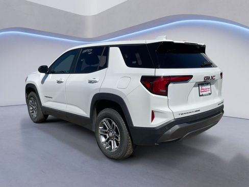 Used 2026 GMC Terrain Elevation AWD/4WD image 3