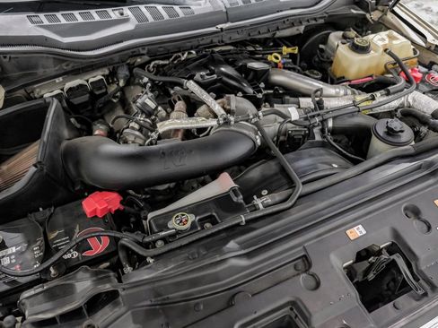 Used 2017 Ford F250 Lariat w/ Chrome Package image 57