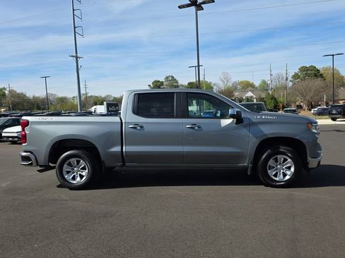 Used 2025 Chevrolet Silverado 1500 LT AWD/4WD image 6
