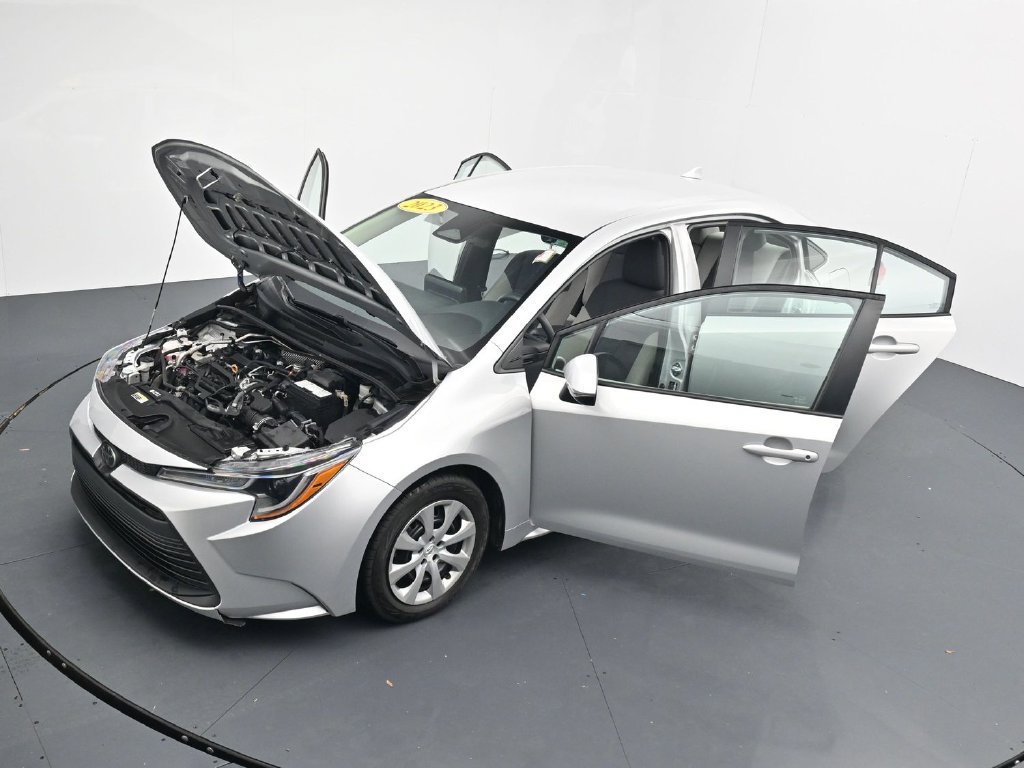 Used 2023 Toyota Corolla LE FWD image 40