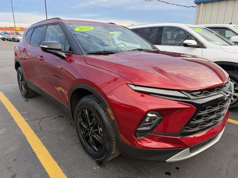 Used 2023 Chevrolet Blazer LT w/ Midnight/Sport Edition image 2