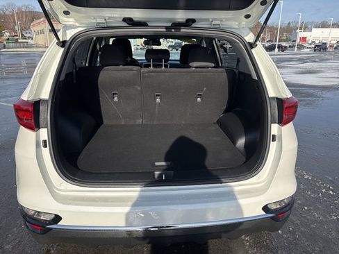 Used 2022 Kia Sportage LX image 18