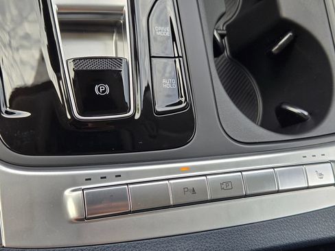 New 2026 Kia Carnival EX FWD image 30