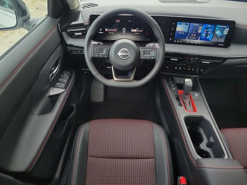 New 2026 Nissan Kicks SR w/ SR Premium Package AWD/4WD image 18