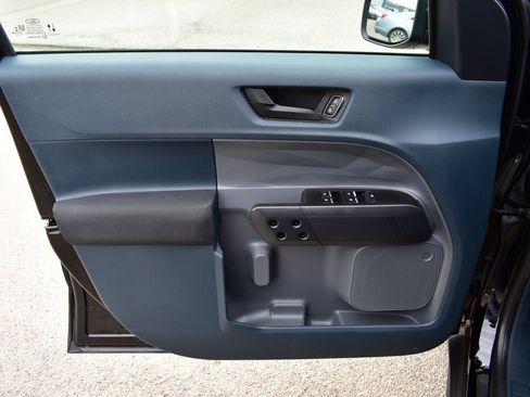 Used 2022 Ford Maverick XL image 15