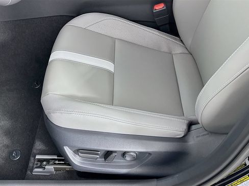 New 2026 Toyota Camry SE FWD image 23