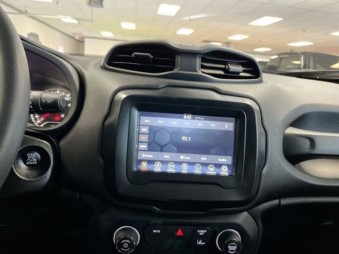 Used 2021 Jeep Renegade Sport AWD/4WD image 19