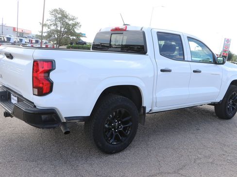 Used 2025 Chevrolet Colorado W/T w/ Advanced Trailering Package RWD image 7