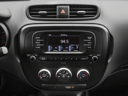 Used 2018 Kia Soul w/ Convenience Package FWD image 13