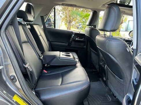 Used 2022 Toyota 4Runner TRD Off-Road Premium w/ Moonroof Package image 40