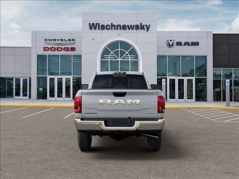 New 2026 RAM 2500 Laramie AWD/4WD image 7