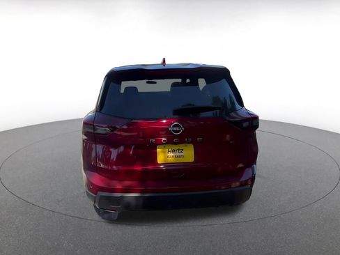 Used 2025 Nissan Rogue SV FWD image 12